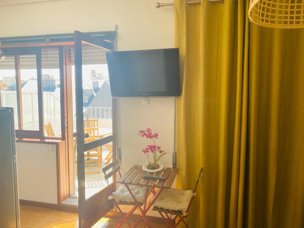 Apartamento Com Patio Na Rua Principal Da Cidade Порту Экстерьер фото