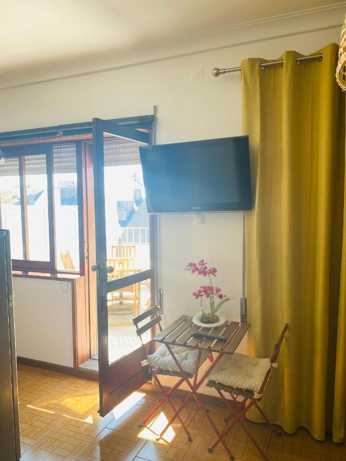 Apartamento Com Patio Na Rua Principal Da Cidade Порту Экстерьер фото
