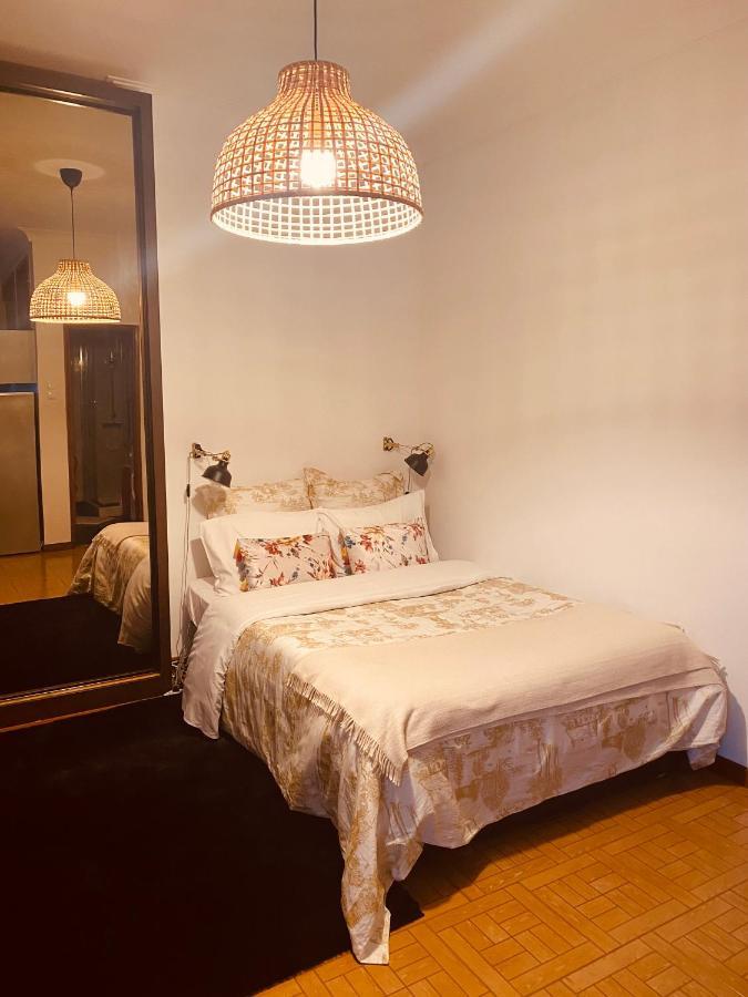 Apartamento Com Patio Na Rua Principal Da Cidade Порту Экстерьер фото